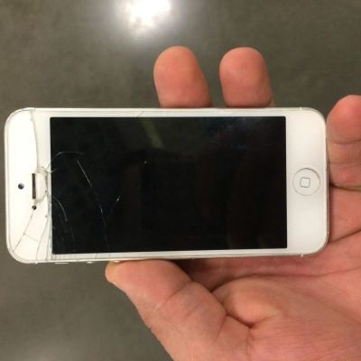 Лот: 8788161. Фото: 1. iPhone 5. Смартфоны