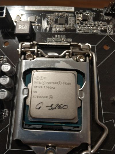 Лот: 14409837. Фото: 1. Процессор Socket LGA1150 Intel... Процессоры
