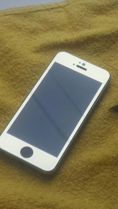 Лот: 8381618. Фото: 1. iPhone 5s 64 gb. Смартфоны