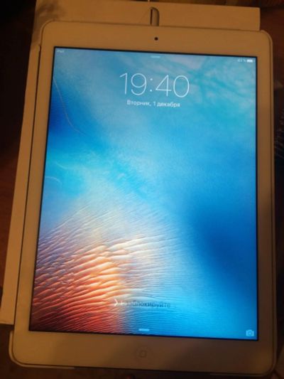Лот: 6525497. Фото: 1. IPad Air 128gb wi-fi. Планшеты