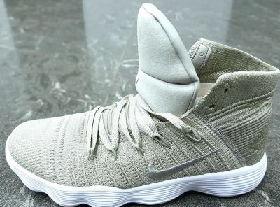 Лот: 10402489. Фото: 1. Nike Hyperdunk. Кеды, кроссовки, слипоны