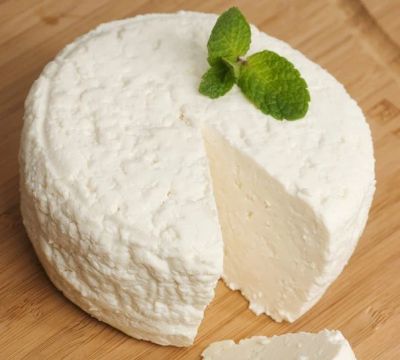 Лот: 6730041. Фото: 1. сыр домашний адыгейский. Молоко и молочные продукты