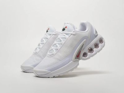 Лот: 24974104. Фото: 1. Кроссовки Nike Air Max Dn. Кеды, кроссовки, слипоны