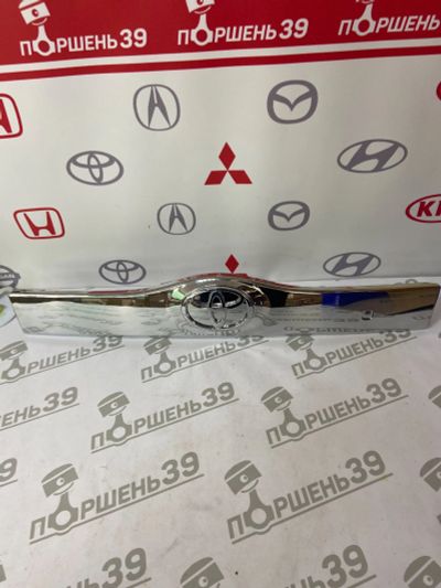 Лот: 19372373. Фото: 1. Накладка бампера Toyota PRIUS... Кузов