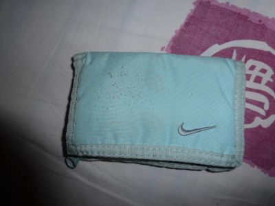 Лот: 4867007. Фото: 1. Кошелёк Nike женский. Бумажники, кошельки, портмоне