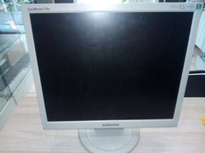 Лот: 13995540. Фото: 1. Монитор Samsung N710. ЖК-мониторы