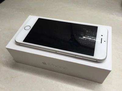 Лот: 6623518. Фото: 1. iPhone 6 16 GB silver. Смартфоны