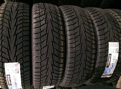 Лот: 15078681. Фото: 1. Зимние шины R15 195/60 Hankook... Шины