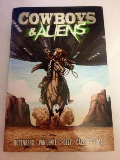 Лот: 7730962. Фото: 1. Комикс Cowboys and Aliens HC... Художественная