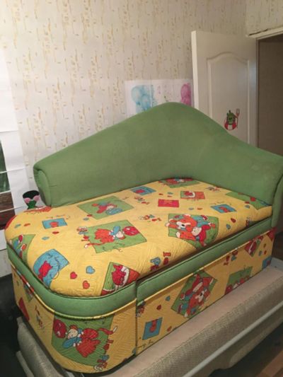 Лот: 8119382. Фото: 1. Продам детский раздвижной диванчик. Детские диваны