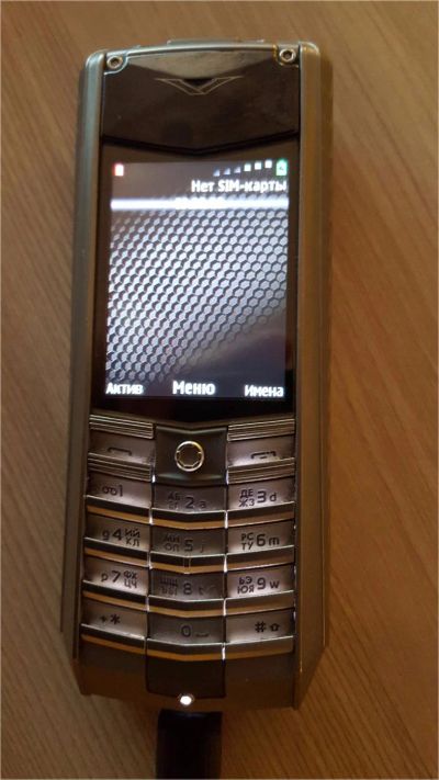 Лот: 6809687. Фото: 1. Vertu. Кнопочные мобильные телефоны