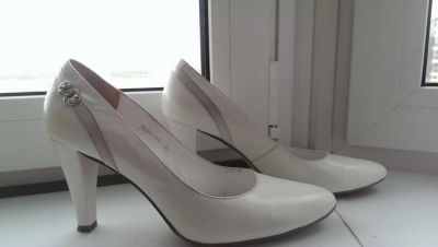 Лот: 7141743. Фото: 1. Женские туфли белые (свадебные... Туфли