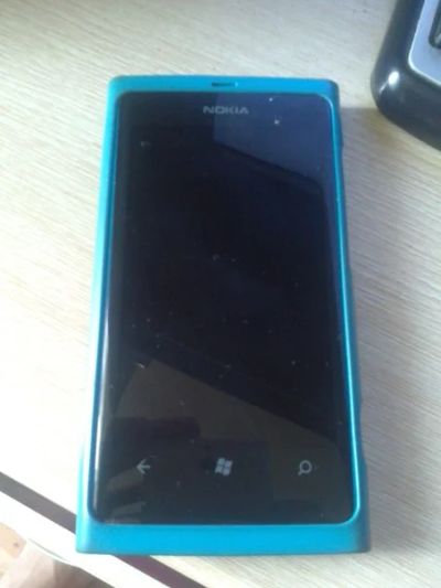Лот: 4649427. Фото: 1. Nokia Lumia 800 обмен на Android. Смартфоны
