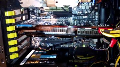Лот: 9312250. Фото: 1. Radeon R9 280x Windforce. Видеокарты
