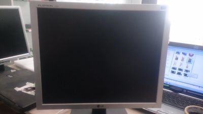 Лот: 11872263. Фото: 1. Монитор LG flatron L1919S-SF... ЖК-мониторы