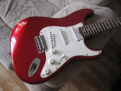 Лот: 7855280. Фото: 1. Электрогитара Fender Stratocaster... Гитары