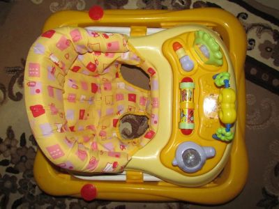 Лот: 8139687. Фото: 1. Ходунки детские. Ходунки, прыгунки, качели