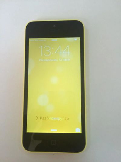Лот: 7693178. Фото: 1. Продам iPhone 5C на 32gb желтый... Смартфоны