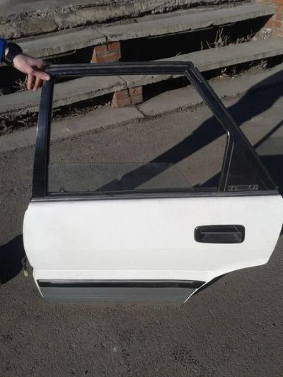 Лот: 3869219. Фото: 1. дверь на Toyota Sprinter. Кузов