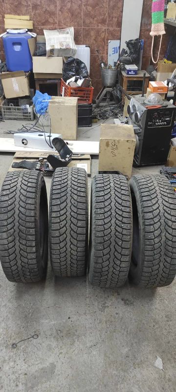 Лот: 20965986. Фото: 1. Bridgestone r15. Шины
