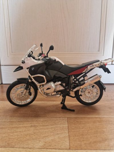 Лот: 24848125. Фото: 1. Модель 1:12 мотицкл BMW R1200... Автомоделизм