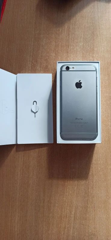 Лот: 20008649. Фото: 1. Iphone 6s. Смартфоны