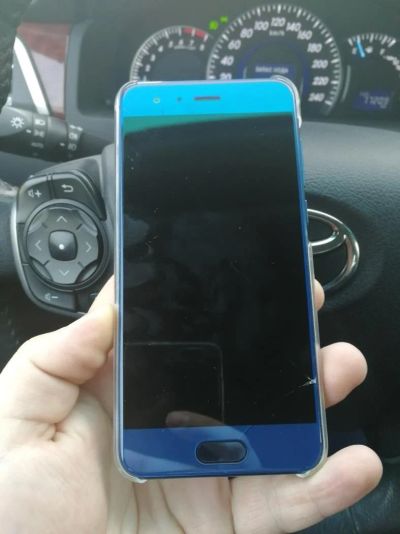 Лот: 11247284. Фото: 1. Honor 9. Смартфоны