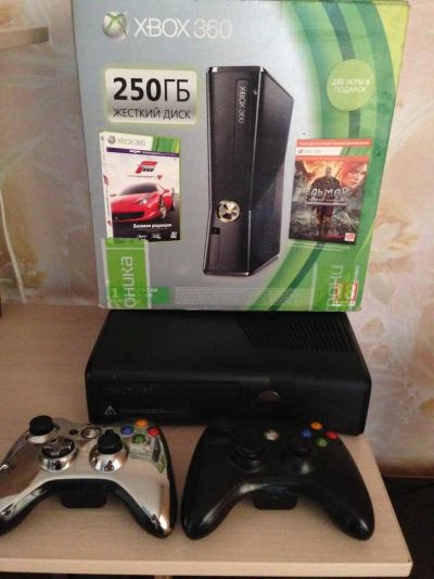 Лот: 5657381. Фото: 1. Xbox 360 Slim 250gb Freeboot... Игровые приставки, консоли