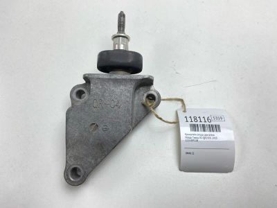 Лот: 25637218. Фото: 1. Кронштейн опоры двигателя Nissan... Двигатель и элементы двигателя