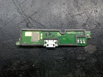Лот: 8890801. Фото: 1. Нижняя платка с системным разъемом... Микросхемы и платы