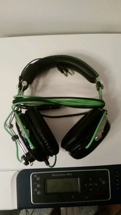Лот: 7502160. Фото: 1. Гарнитура Razer BlackShark. Наушники, гарнитуры