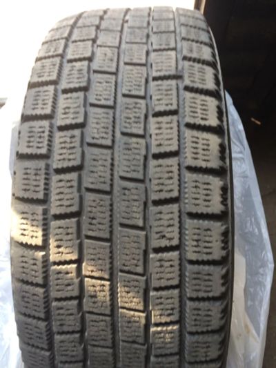 Лот: 8301246. Фото: 1. Зимние шины 215/60 R16. Шины