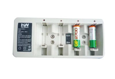 Лот: 5125814. Фото: 1. Зарядное устройство HI-WATT BC1. Зарядные устройства, блоки питания для бытовой техники