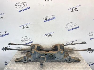 Лот: 25132931. Фото: 1. балка поперечная Renault Duster... Другое (автозапчасти)