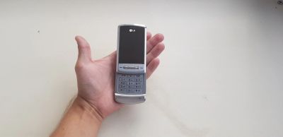 Лот: 20840512. Фото: 1. Сотовый телефон LG KE970 Shine... Кнопочные мобильные телефоны