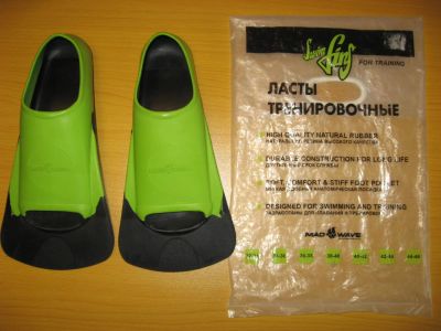 Лот: 8144702. Фото: 1. Ласты тренировочные Mad Wave 38-40. Плавание