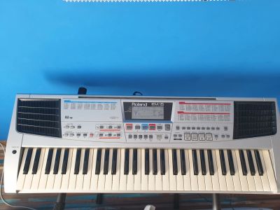 Лот: 19555112. Фото: 1. Синтезатор Roland EM-15. Клавишные