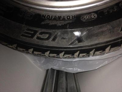 Лот: 8156457. Фото: 1. Шины Michelin X-Ice 205/55 R16. Шины