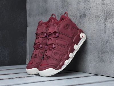 Лот: 11357539. Фото: 1. Кроссовки Nike Air More Uptempo... Кеды, кроссовки, слипоны