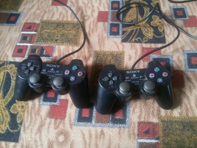 Лот: 7830490. Фото: 1. продам 2 джостика Dual Shock2... Запчасти для игровых приставок, консолей