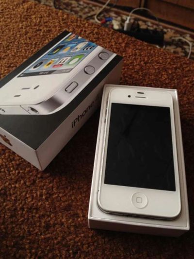 Лот: 3546265. Фото: 1. Продам iphone 4 16gb РСТ /RR отличное... Смартфоны