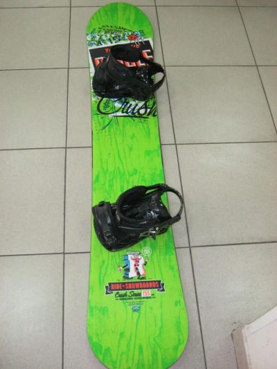 Лот: 4428007. Фото: 1. Сноуборд Ride Crush c креплениями... Комплект в сборе