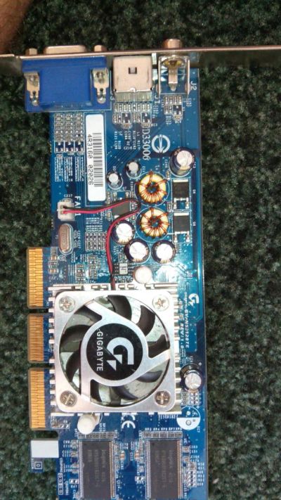 Лот: 4949389. Фото: 1. Видеокарта Gigabyte с TV выходом. Видеокарты
