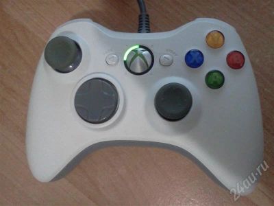 Лот: 616348. Фото: 1. Геймпад от XBOX 360 проводной. Запчасти для игровых приставок, консолей