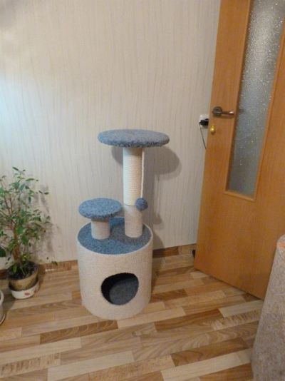Лот: 3803845. Фото: 1. Домик для кошки, когтеточка (новый... Домики, переноски, клетки, когтеточки