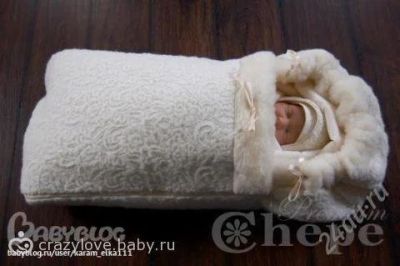 Лот: 2793733. Фото: 1. Итальянский комплект на выписку... Комплекты, конверты на выписку