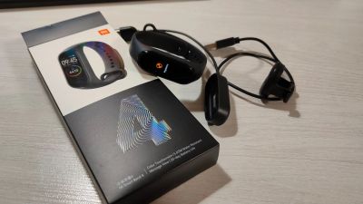 Лот: 16881746. Фото: 1. Xiaomi Mi Band 4. Смарт-часы, фитнес-браслеты, аксессуары