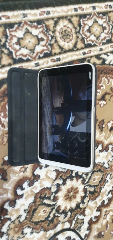 Лот: 19820976. Фото: 1. Планшет acer. Планшеты