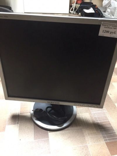 Лот: 12636379. Фото: 1. Монитор Samsung SyncMaster 740N... ЖК-мониторы