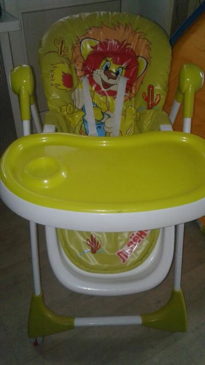 Лот: 9951745. Фото: 1. Стульчик для кормления Bambini... Стульчики для кормления